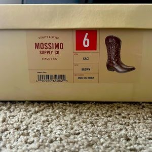 Mossimo brown Kaci style cowboy cowgirl boots